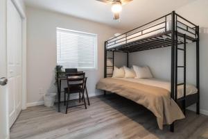 Urban Oasis: San Diego Bungalow Escape