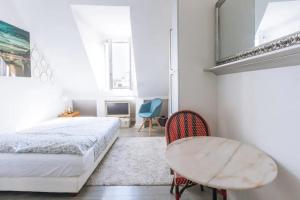Appartements Very Central Studio Apartment for 2 in Paris : photos des chambres