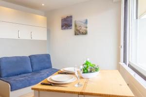 Appartements ZenBNB / Azur / Proche Tram / Studio/ Balcon Prive : photos des chambres