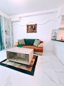 Promenada Apartment 702-La doi pasi de Plaja-190m