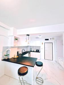 Promenada Apartment 702-La doi pasi de Plaja-190m