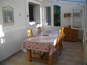 Pavillon au calme avec cheminée près de Gérardmer, Wi-Fi, terrasses et garage - FR-1-589-75