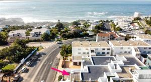 Hill House Holiday - Back-up Power Sea Views