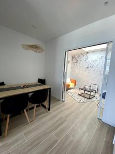 Appartements Loft moderne avec terrasse en hyper centre-ville : photos des chambres