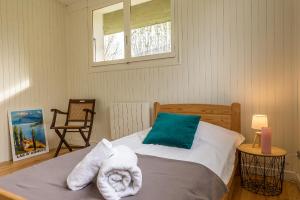 Chalets ST JORIOZ-Chalet renove des Grands Champs proche lac et piste cycable- LLA Selections by Location lac Annecy : photos des chambres