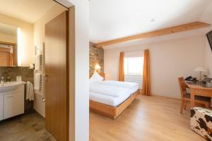 Berghotel Trübsee - Accessible Only by Cable Car