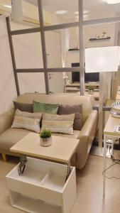 Elio Del Ray condo feel resort