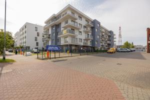 Family Apartment Kapitański Mostek with Balcony by Renters