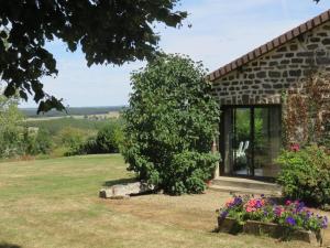 Maisons de vacances Gite Moitron-sur-Sarthe, 4 pieces, 7 personnes - FR-1-410-345 : photos des chambres