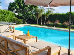 Rez-de-Villa "Clos Saint-Sauveur" modern and chic, 160m2, swimming pool, terrace