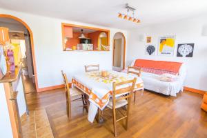 Appartements Volets Bleus et Briques Rouges : photos des chambres