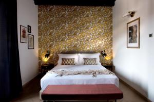 La Nova Bed and Museum