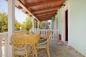 Areti Orfeas Apartment 5