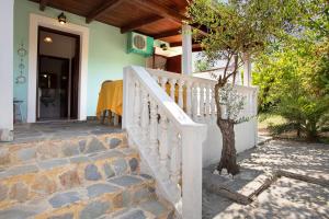 Areti Orfeas Apartment 5