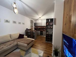 Zirkon City Rush Apartment