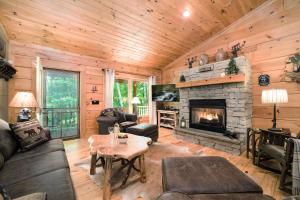 Blue Ridge Cabin Getaway | Cashiers & Highlands