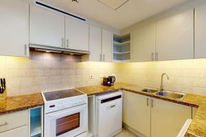 Al Murjan - Appealing One Bedroom