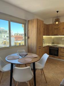 Breeze Seaview Apartment