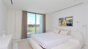 Villa BEA - Clever Details, Luxury, Golf views, Sleeps 10