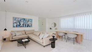 Villa BEA - Clever Details, Luxury, Golf views, Sleeps 10