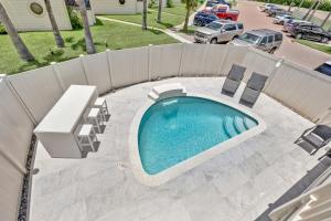 Luxury 5BR Family Condo in Beachfront Resort with Private Pool