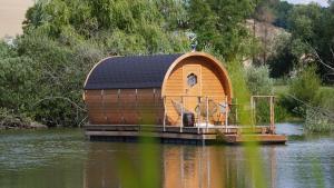 Chalets Les Cabanes Flottantes : photos des chambres