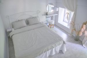 White Door Apartments Heart of Odessa 4