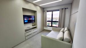 Estúdio com Quarto Privativo, TV e Cama Super King