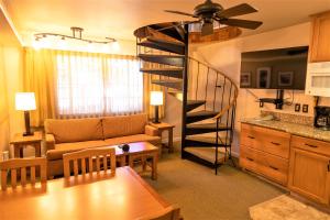One-Bedroom Townhouse room in The Tahoe Beach & Ski Club Owners Association
