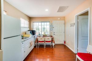Westminster Apartment with Balcony, Near Disneyland!