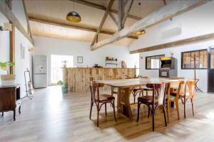 Maisons de vacances Surf, Skate and Wine house. : photos des chambres