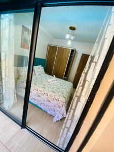 appart à côté de la gare du train