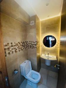 appart à côté de la gare du train