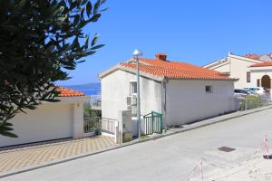 Apartments by the sea Baska Voda, Makarska - 300