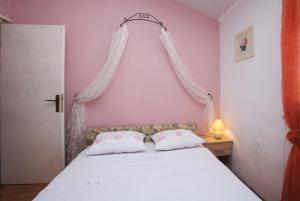 Apartments by the sea Cove Kalebova Luka, Rogoznica - 13804