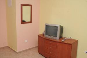 Apartments by the sea Rogoznica - 3098