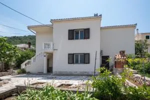 Apartments by the sea Vinjerac, Zadar - 21399 - Ćosino