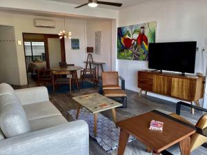 Modern city living close to EVERYTHING