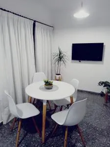 Departamento Temporal - La Plata - 2 personas- 33- A Zona Hospital Español- Estadio Unico - José Hernández