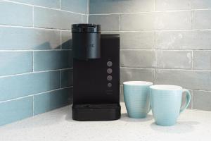 Stylish 4BR Crystal Beach Retreat Walk to Beach