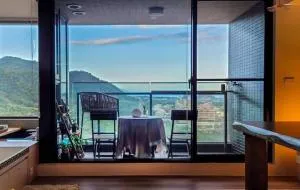 浮雲投影海景溫泉 - Hsin-hsing 浮雲投影海景溫泉 - Hsin-hsing