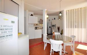 Maisons de vacances Awesome Home In Torreilles With 3 Bedrooms : photos des chambres