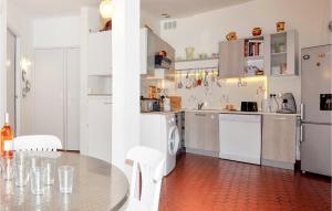 Maisons de vacances Awesome Home In Torreilles With 3 Bedrooms : photos des chambres