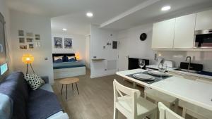 Las Canteras Beach Studio
