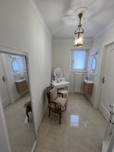 Appartements BONNE IDEE - Suite GEORGES - Meuble de tourisme 4 etoiles : photos des chambres