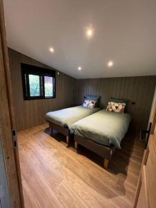 Chalets Chalet moderne au bord d'un lac : photos des chambres