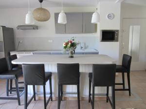 Appartement Les Cigales Rez de Jardin à 10mn des plus belles plages