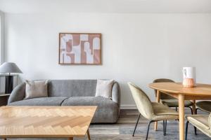 Midtown West 2br w doorman gym wd nr Times Sq NYC-1068