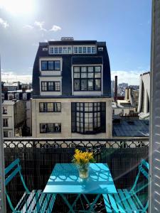 Central Paris Elegant Apartment near the Eiffel Tower and Invalides