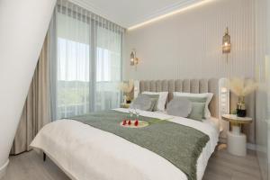 Royallux Apartment Waves Resort & SPA - Sea View from Balcony by Renters Prestige